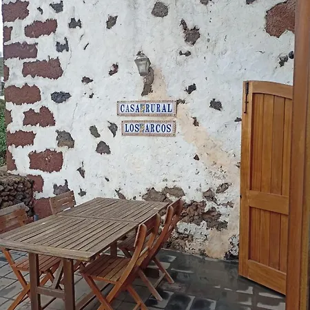 Casa De Arcos Holiday home Mocanal